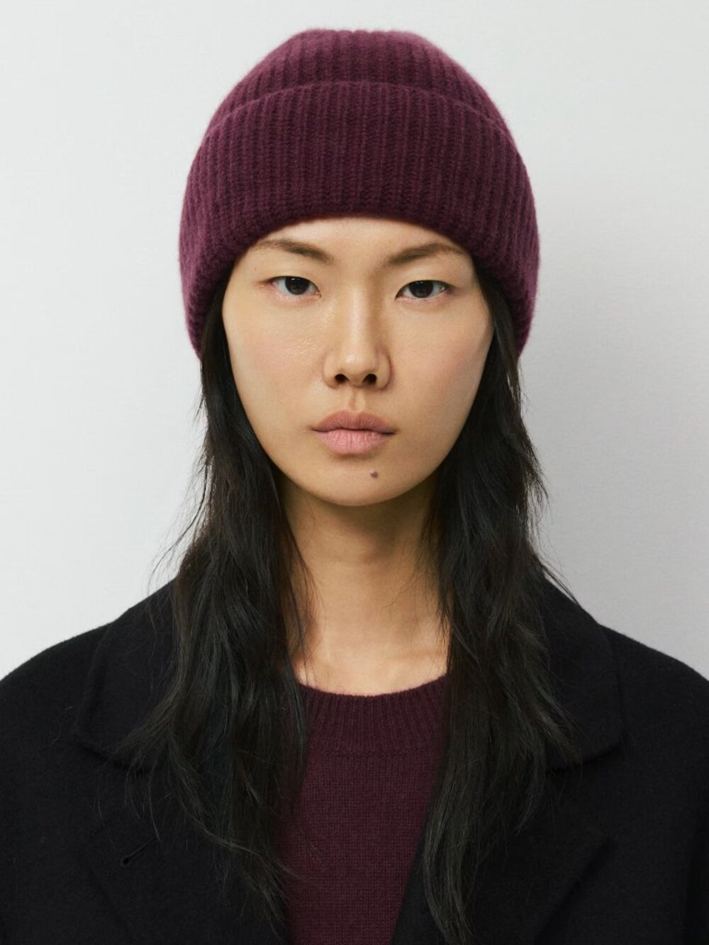 Aritzia Cashmere Crested Beanie 100% Cashmere rib-knit cuffed Beanie NWT